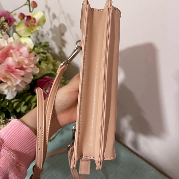 Pixie Mood Vegan Faux Leather Crossbody Bag - Blush Pink - Picture 6 of 6